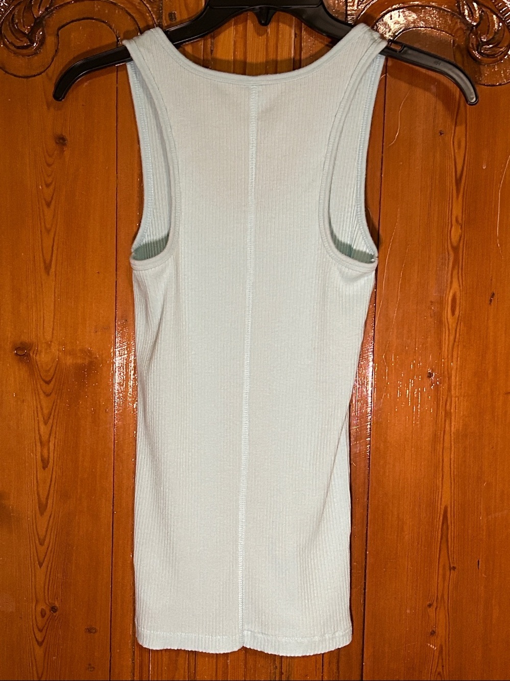 GapBody Aqua Ribbed Tank Top. Small - Picture 2 of 4